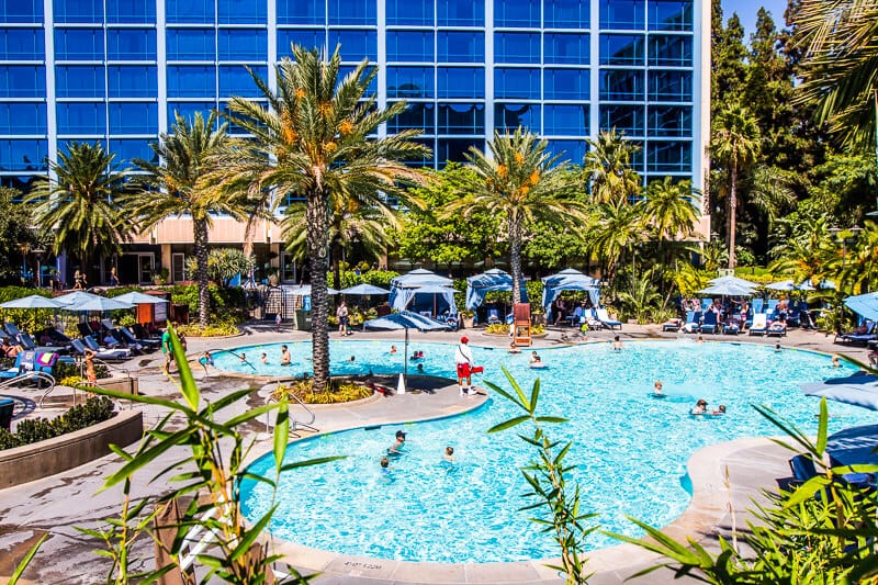 Disneyland hotel anaheim pool